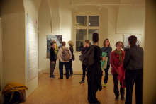 Ausstellungseröffnung "Schutzmantel gegen Rassismus"