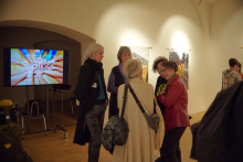 Ausstellungseröffnung "Schutzmantel gegen Rassismus"