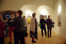 Ausstellungseröffnung "Schutzmantel gegen Rassismus"