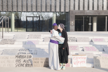 

<!-- THEME DEBUG -->
<!-- THEME HOOK: 'field' -->
<!-- FILE NAME SUGGESTIONS:
   ▪️ field--node--title--gallery.html.twig
   ✅ field--node--title.html.twig
   ▪️ field--node--gallery.html.twig
   ▪️ field--title.html.twig
   ▪️ field--string.html.twig
   ▪️ field.html.twig
-->
<!-- 💡 BEGIN CUSTOM TEMPLATE OUTPUT from 'themes/custom/tw/templates/field/field--node--title.html.twig' -->
<span class=