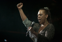 

<!-- THEME DEBUG -->
<!-- THEME HOOK: 'field' -->
<!-- FILE NAME SUGGESTIONS:
   ▪️ field--node--title--gallery.html.twig
   ✅ field--node--title.html.twig
   ▪️ field--node--gallery.html.twig
   ▪️ field--title.html.twig
   ▪️ field--string.html.twig
   ▪️ field.html.twig
-->
<!-- 💡 BEGIN CUSTOM TEMPLATE OUTPUT from 'themes/custom/tw/templates/field/field--node--title.html.twig' -->
<span class=