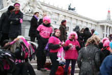 

<!-- THEME DEBUG -->
<!-- THEME HOOK: 'field' -->
<!-- FILE NAME SUGGESTIONS:
   ▪️ field--node--title--gallery.html.twig
   ✅ field--node--title.html.twig
   ▪️ field--node--gallery.html.twig
   ▪️ field--title.html.twig
   ▪️ field--string.html.twig
   ▪️ field.html.twig
-->
<!-- 💡 BEGIN CUSTOM TEMPLATE OUTPUT from 'themes/custom/tw/templates/field/field--node--title.html.twig' -->
<span class=