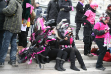 

<!-- THEME DEBUG -->
<!-- THEME HOOK: 'field' -->
<!-- FILE NAME SUGGESTIONS:
   ▪️ field--node--title--gallery.html.twig
   ✅ field--node--title.html.twig
   ▪️ field--node--gallery.html.twig
   ▪️ field--title.html.twig
   ▪️ field--string.html.twig
   ▪️ field.html.twig
-->
<!-- 💡 BEGIN CUSTOM TEMPLATE OUTPUT from 'themes/custom/tw/templates/field/field--node--title.html.twig' -->
<span class=