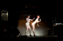 

<!-- THEME DEBUG -->
<!-- THEME HOOK: 'field' -->
<!-- FILE NAME SUGGESTIONS:
   ▪️ field--node--title--gallery.html.twig
   ✅ field--node--title.html.twig
   ▪️ field--node--gallery.html.twig
   ▪️ field--title.html.twig
   ▪️ field--string.html.twig
   ▪️ field.html.twig
-->
<!-- 💡 BEGIN CUSTOM TEMPLATE OUTPUT from 'themes/custom/tw/templates/field/field--node--title.html.twig' -->
<span class=