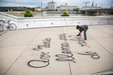 

<!-- THEME DEBUG -->
<!-- THEME HOOK: 'field' -->
<!-- FILE NAME SUGGESTIONS:
   ▪️ field--node--title--gallery.html.twig
   ✅ field--node--title.html.twig
   ▪️ field--node--gallery.html.twig
   ▪️ field--title.html.twig
   ▪️ field--string.html.twig
   ▪️ field.html.twig
-->
<!-- 💡 BEGIN CUSTOM TEMPLATE OUTPUT from 'themes/custom/tw/templates/field/field--node--title.html.twig' -->
<span class=