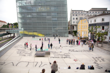 

<!-- THEME DEBUG -->
<!-- THEME HOOK: 'field' -->
<!-- FILE NAME SUGGESTIONS:
   ▪️ field--node--title--gallery.html.twig
   ✅ field--node--title.html.twig
   ▪️ field--node--gallery.html.twig
   ▪️ field--title.html.twig
   ▪️ field--string.html.twig
   ▪️ field.html.twig
-->
<!-- 💡 BEGIN CUSTOM TEMPLATE OUTPUT from 'themes/custom/tw/templates/field/field--node--title.html.twig' -->
<span class=