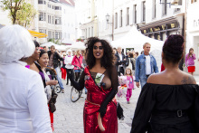 

<!-- THEME DEBUG -->
<!-- THEME HOOK: 'field' -->
<!-- FILE NAME SUGGESTIONS:
   ▪️ field--node--title--gallery.html.twig
   ✅ field--node--title.html.twig
   ▪️ field--node--gallery.html.twig
   ▪️ field--title.html.twig
   ▪️ field--string.html.twig
   ▪️ field.html.twig
-->
<!-- 💡 BEGIN CUSTOM TEMPLATE OUTPUT from 'themes/custom/tw/templates/field/field--node--title.html.twig' -->
<span class=