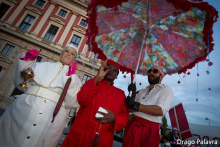 

<!-- THEME DEBUG -->
<!-- THEME HOOK: 'field' -->
<!-- FILE NAME SUGGESTIONS:
   ▪️ field--node--title--gallery.html.twig
   ✅ field--node--title.html.twig
   ▪️ field--node--gallery.html.twig
   ▪️ field--title.html.twig
   ▪️ field--string.html.twig
   ▪️ field.html.twig
-->
<!-- 💡 BEGIN CUSTOM TEMPLATE OUTPUT from 'themes/custom/tw/templates/field/field--node--title.html.twig' -->
<span class=